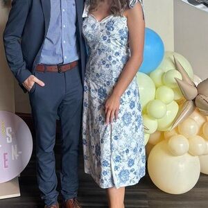 Chic Blue Floral Midi Dress